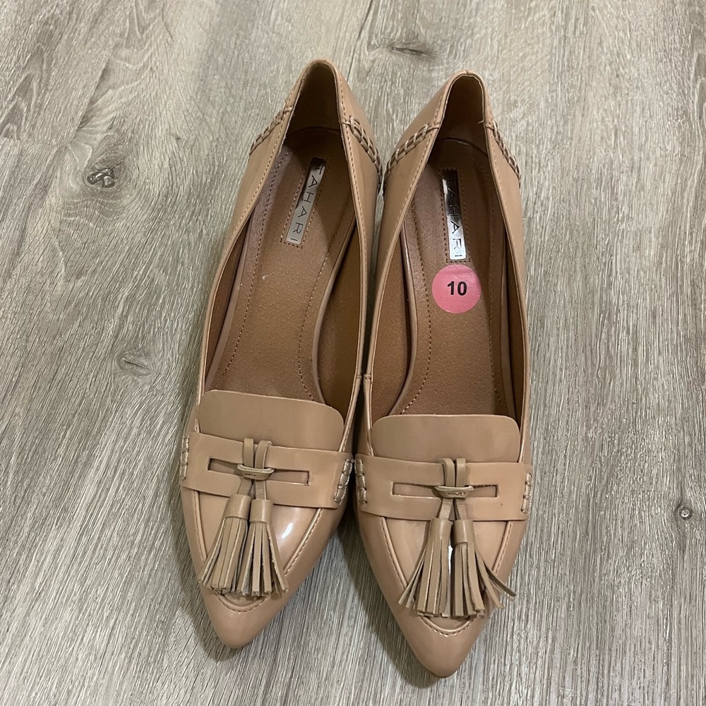 Tahari Nude Heel